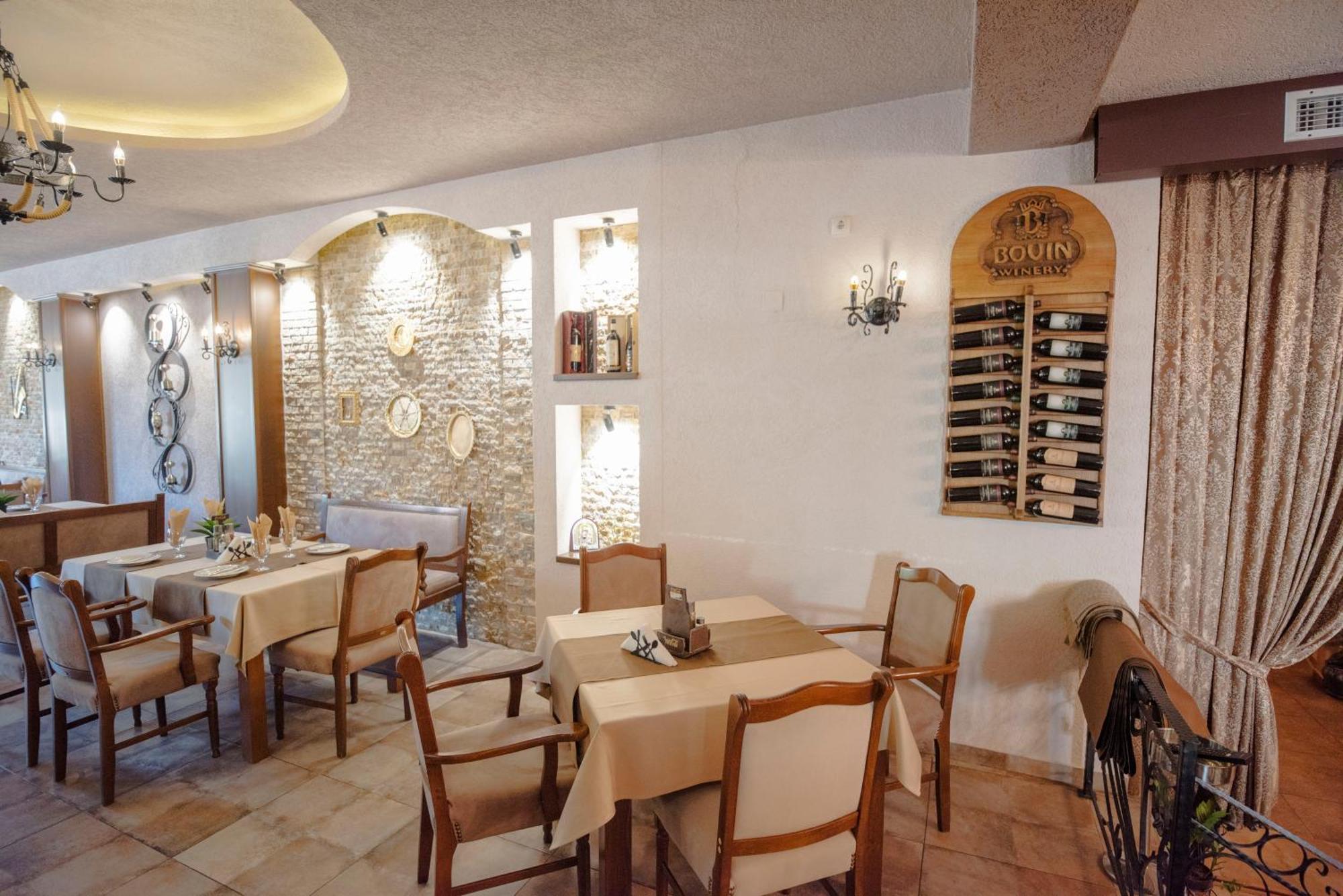Hotel Kiko Bitola Ngoại thất bức ảnh